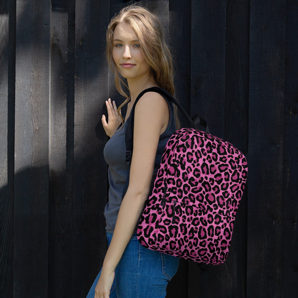 RoséWild: La Mochila Animal Print con Estilo